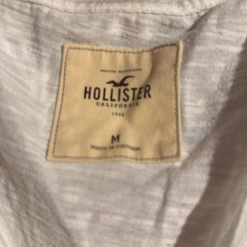 Hollister Cream V-Neck Short Sleeve Dress - Picture 2 of 2